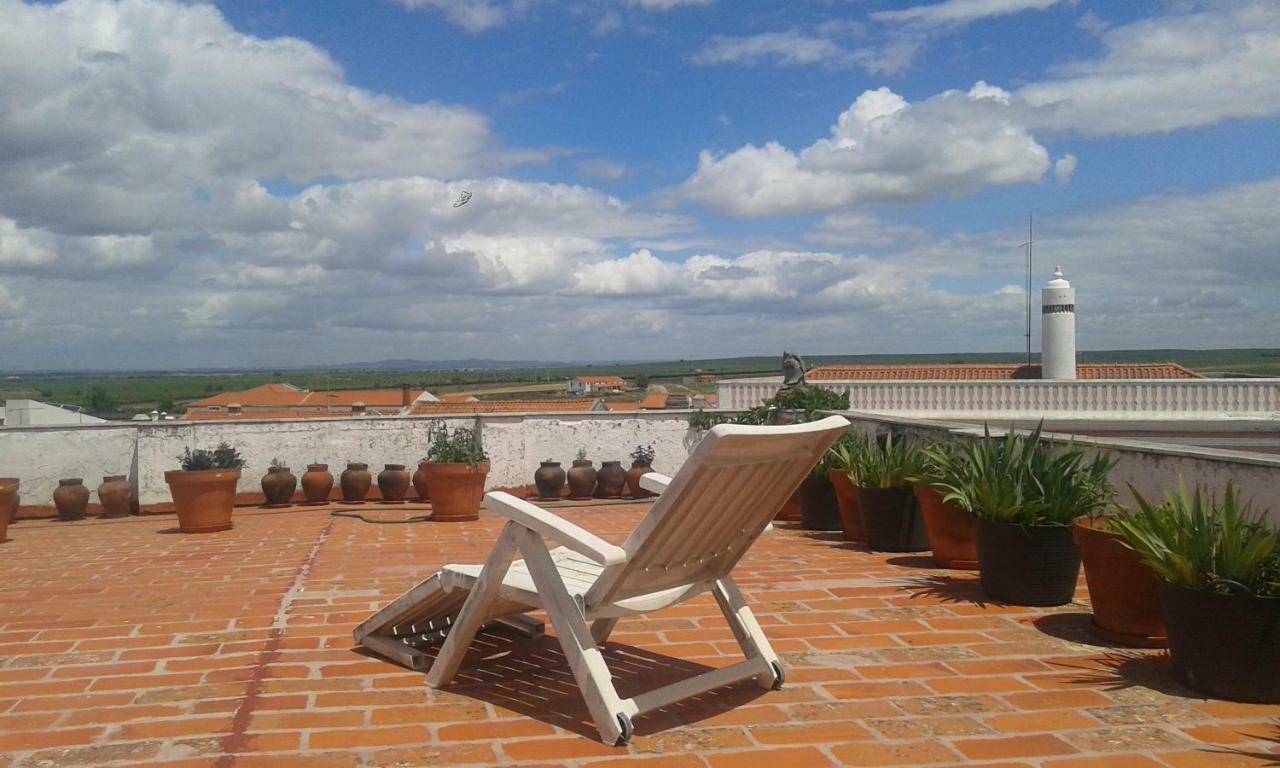 Patio Das Flores Ferreira Do Alentejo Extérieur photo
